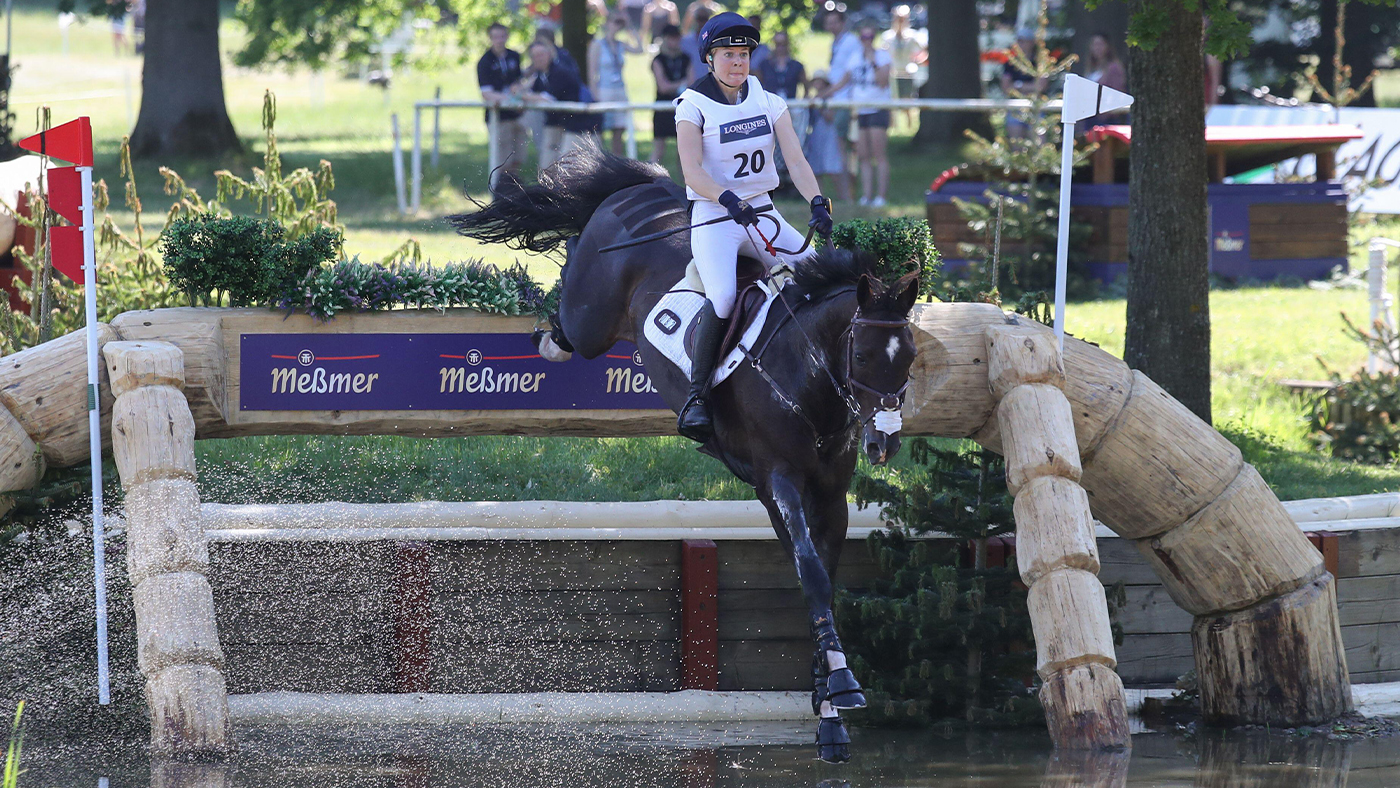 Mollie Summerland and Charly Van Ter Heiden win at Luhm&uuml;hlen 2021