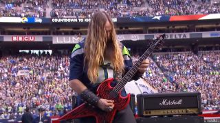 Zakk Wylde playing guitar