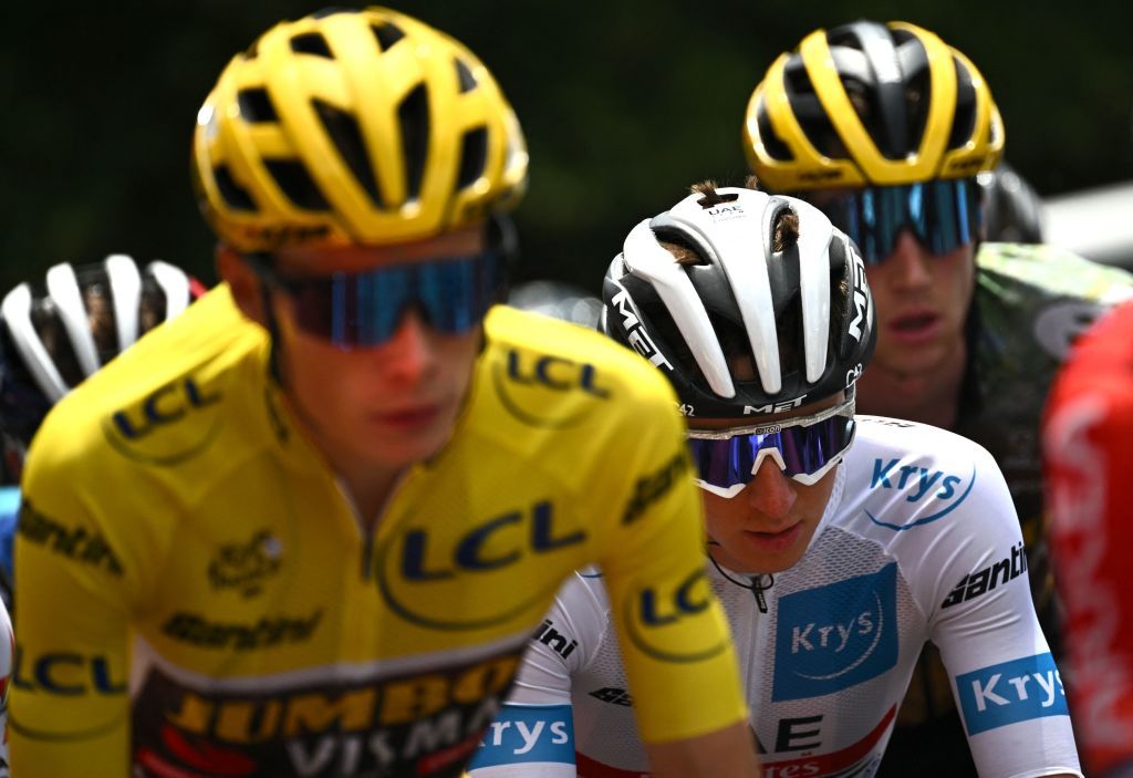 Jonas Vingegaard wore the yellow jersey during stage 12