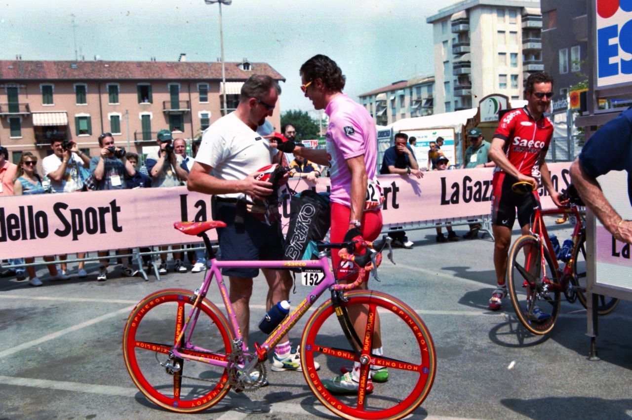 Cipollini was riding pink bikes back in 1997