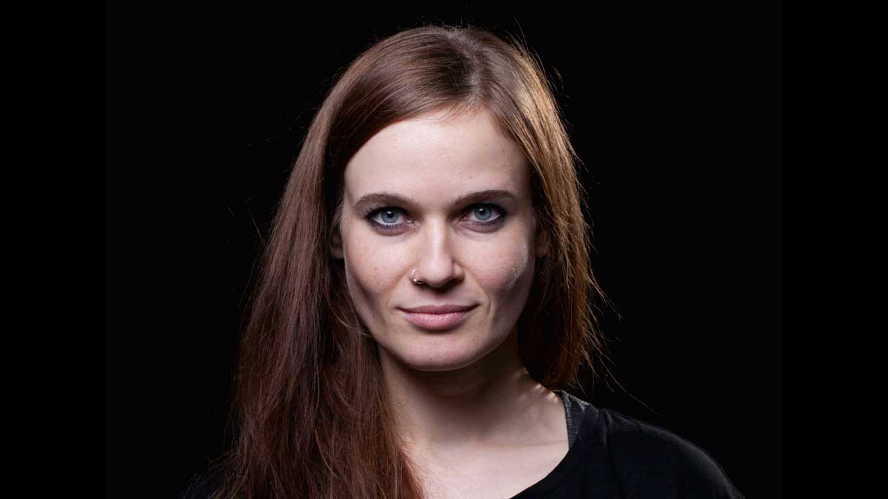 Anika Nilles headshot