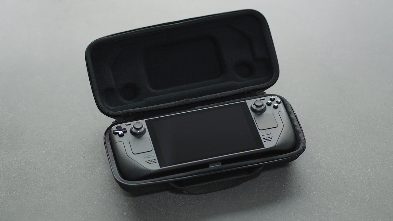 The Steam Deck packaging