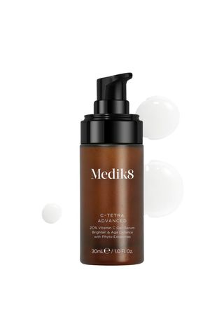 6XMfjKuQaAo2YHWmi5RujL-320-80 Medik8 C-Tetra Vitamin C Serums التي تمت مراجعتها بواسطة محرر تجميل