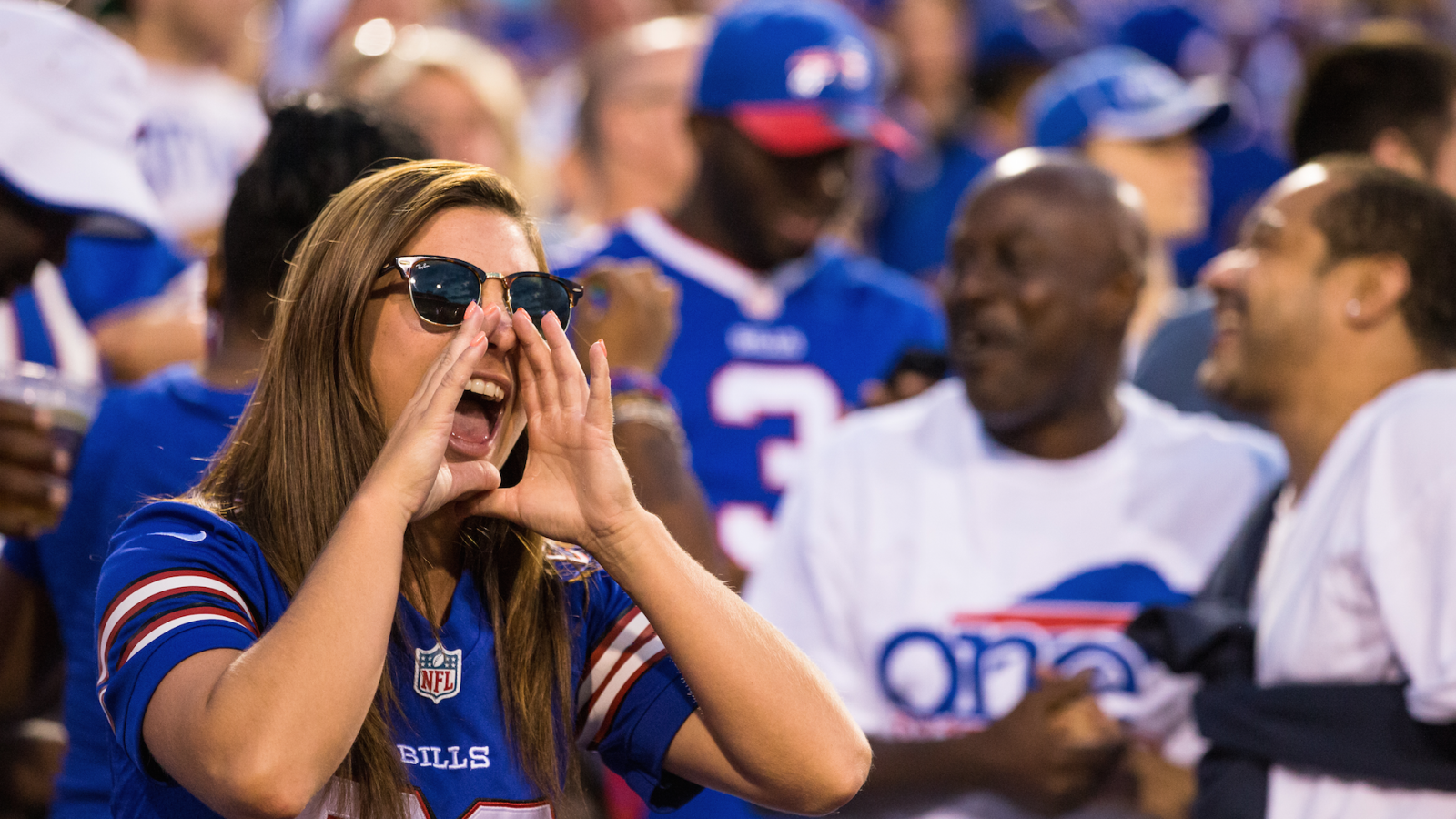 Eyewear, Cap, Sports uniform, Product, Jersey, Sportswear, Hat, Sunglasses, Fan, Uniform,