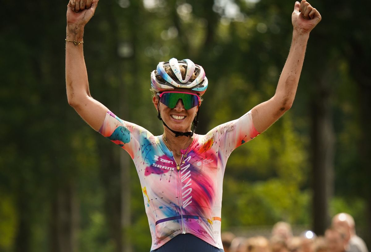 Paulina Rooijakkers wins women's Gravel One Fifty