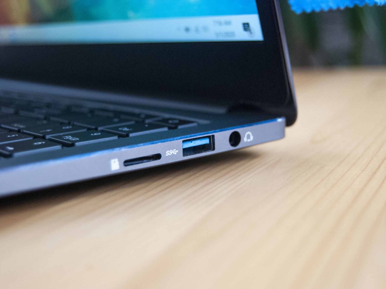 CHUWI AeroBook Pro