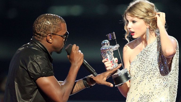 Taylor Swift & Kanye West at VMAs