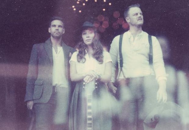 Green Eyes And A Heart Of Gold The Lone Bellow Announces New Single "Green Eyes and a Heart of Gold