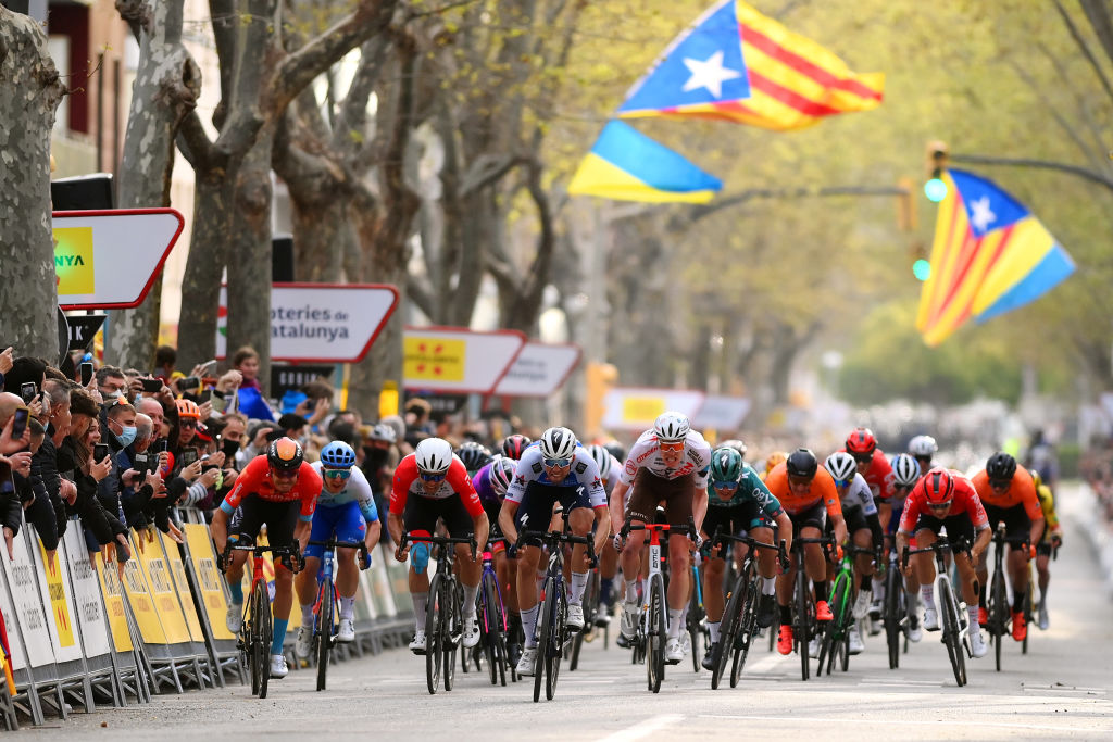 VILANOVA I LA GELTRU SPAIN MARCH 25 LR Phil Bauhaus of Germany and Team Bahrain Victorious Kaden Groves of Australia and Team BikeExchange Jayco Guillaume Boivin of Canada and Team Israel Premier Tech Ethan Vernon of United Kingdom and Team QuickStep Alpha Vinyl Dorian Godon of France and AG2R Citren Team during the 101st Volta Ciclista a Catalunya 2022 Stage 5 a 2063km stage from La Pobla de Segur to Vilanova i la Geltr VoltaCatalunya101 WorldTour on March 25 2022 in Vilanova i la Geltru Spain Photo by David RamosGetty Images
