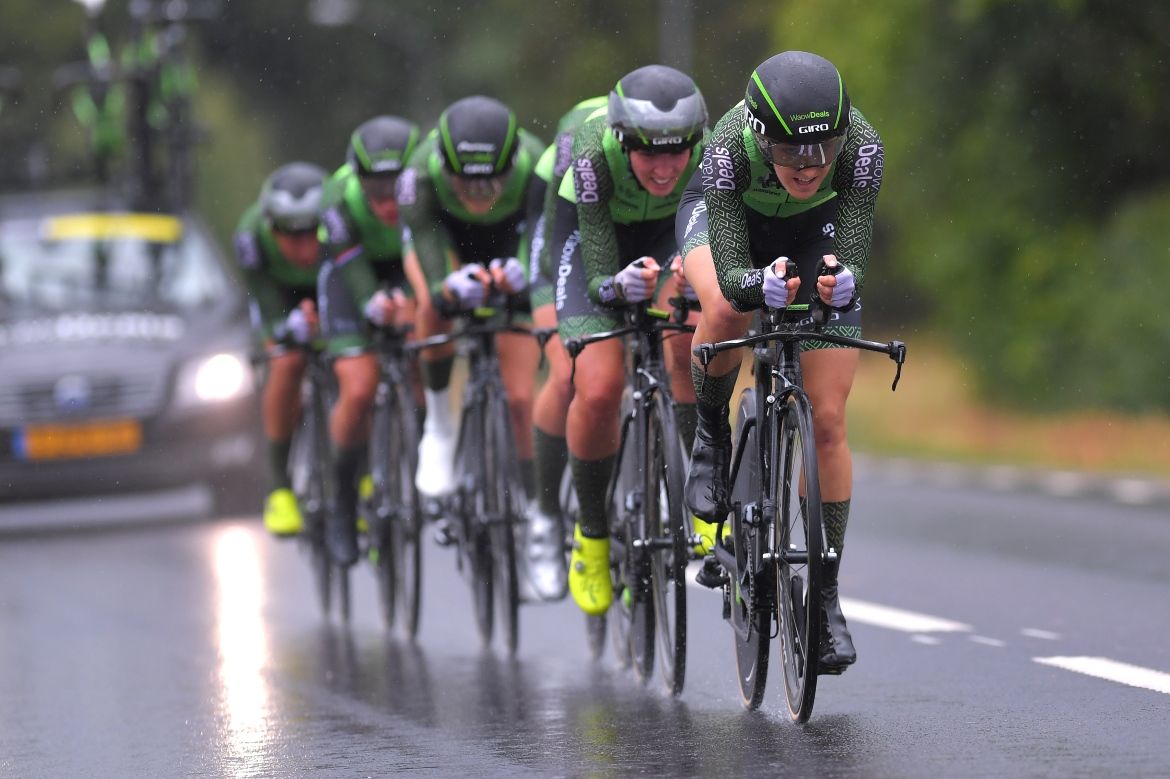 Dani Rowe leads the WaowDeals Pro Cycling team