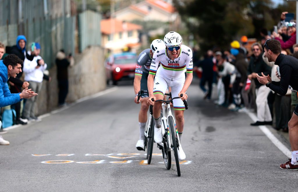 Tadej Pogačar attacks Mathieu van der Poel on the Poggio at Milan-San Remo 2025