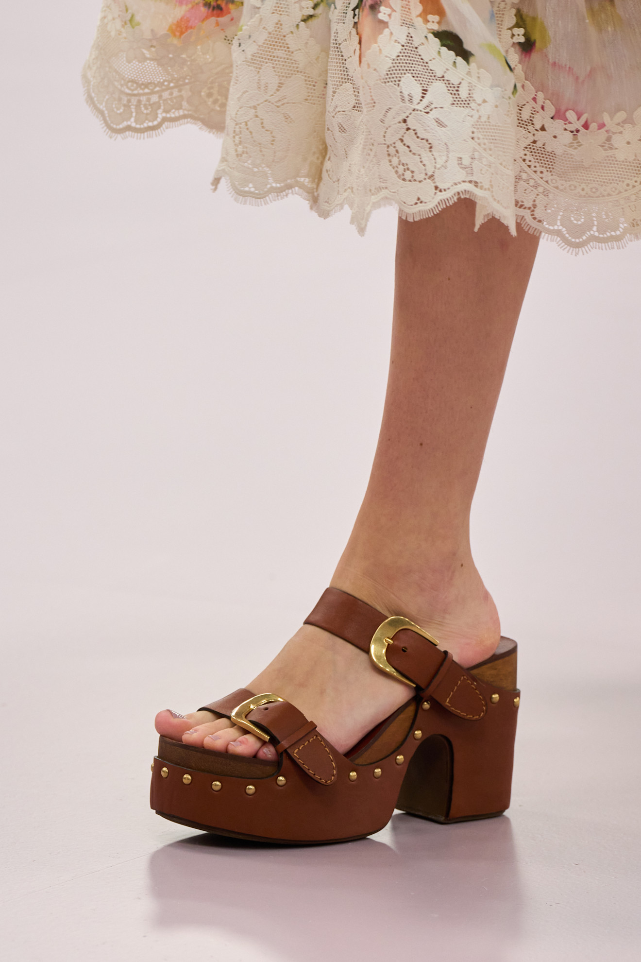 Summer shoe colour trends