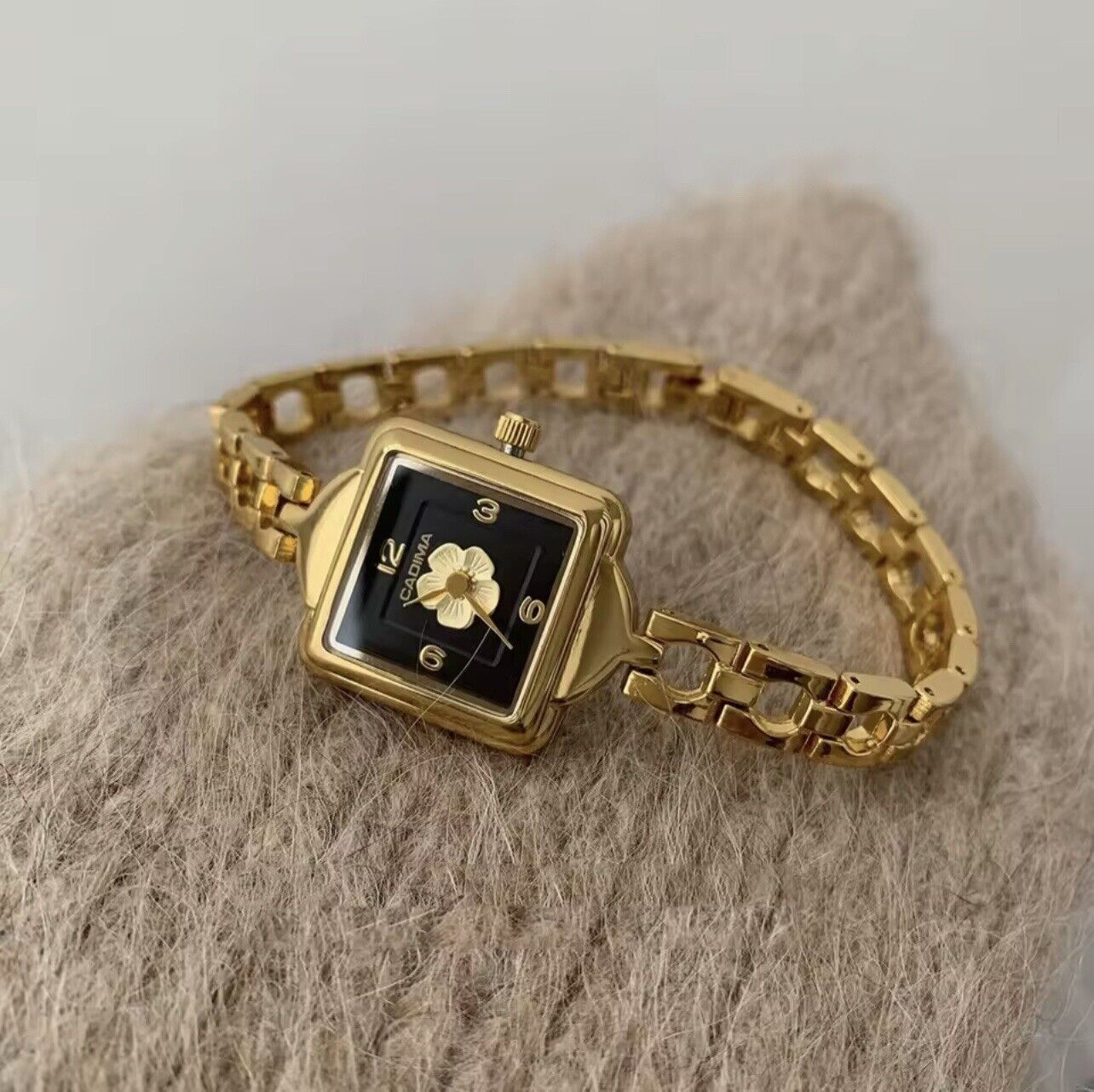Gold French Vintage Style Flower Unique Dainty Women&amp;rsquo;s Wrist Watch