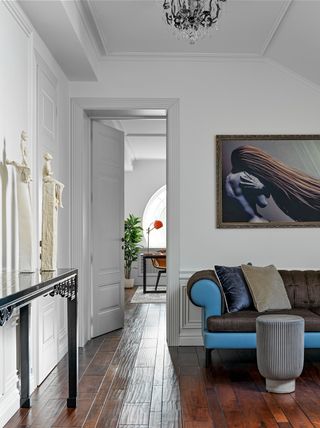 Modern Russian apartment with French style by Molbo studio