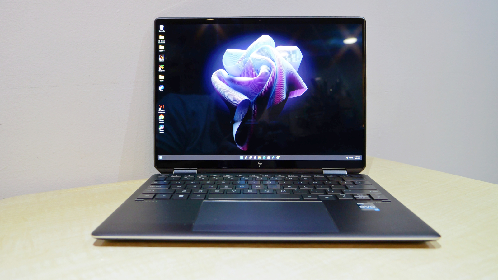 HP Spectre x360 13.5 (2022) review