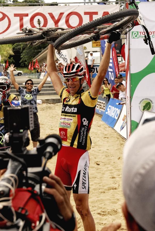 Todd Wells (Specialized) wins La Ruta