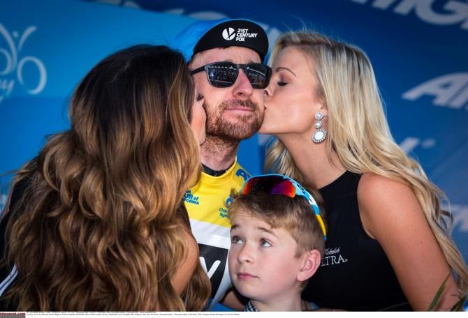 Bradley Wiggins (Team Sky) receiving podium kisses