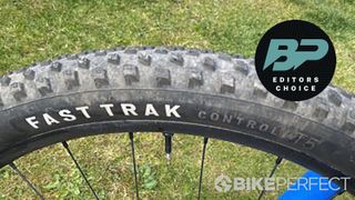 Close up of Specialized Fast Trak tyre