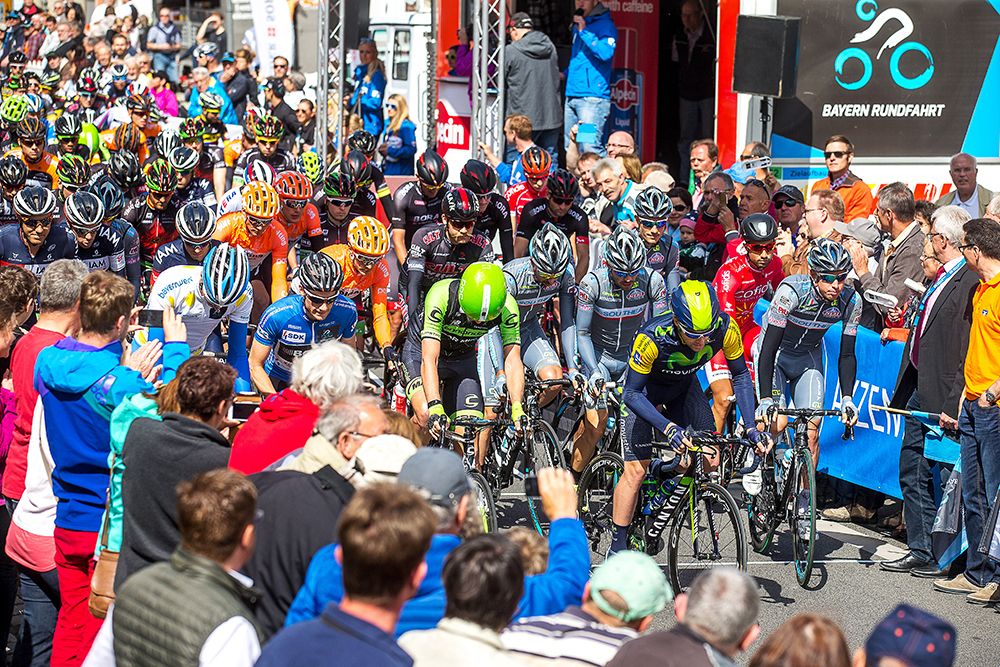 The final stage of the race gets under