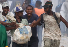 Haiti - Looting - World News - Marie Claire
