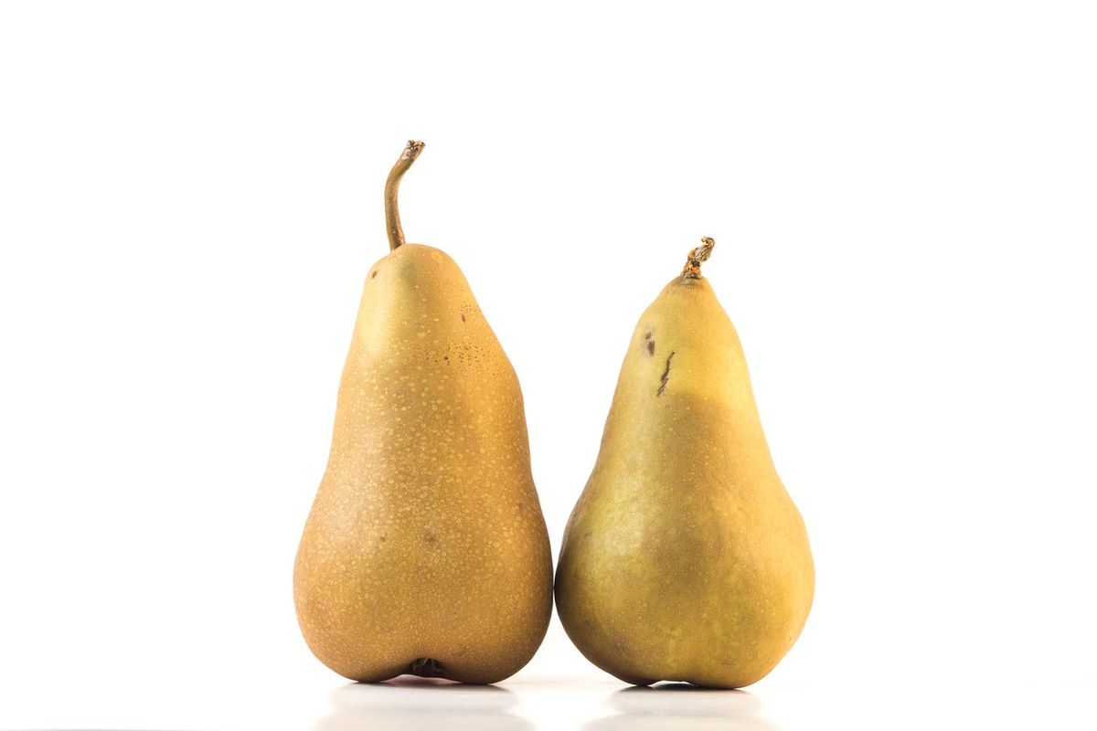 Bosc Pears: Nutrition, Ripening, History & More