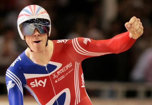 Ed Clancy (Great Britain) celebrates after he finishes the kilometre time trial and wins the men's omnium gold medal