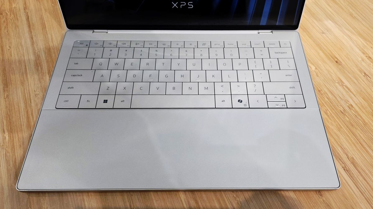 Close up image of the new Dell XPS 14 for 2026.