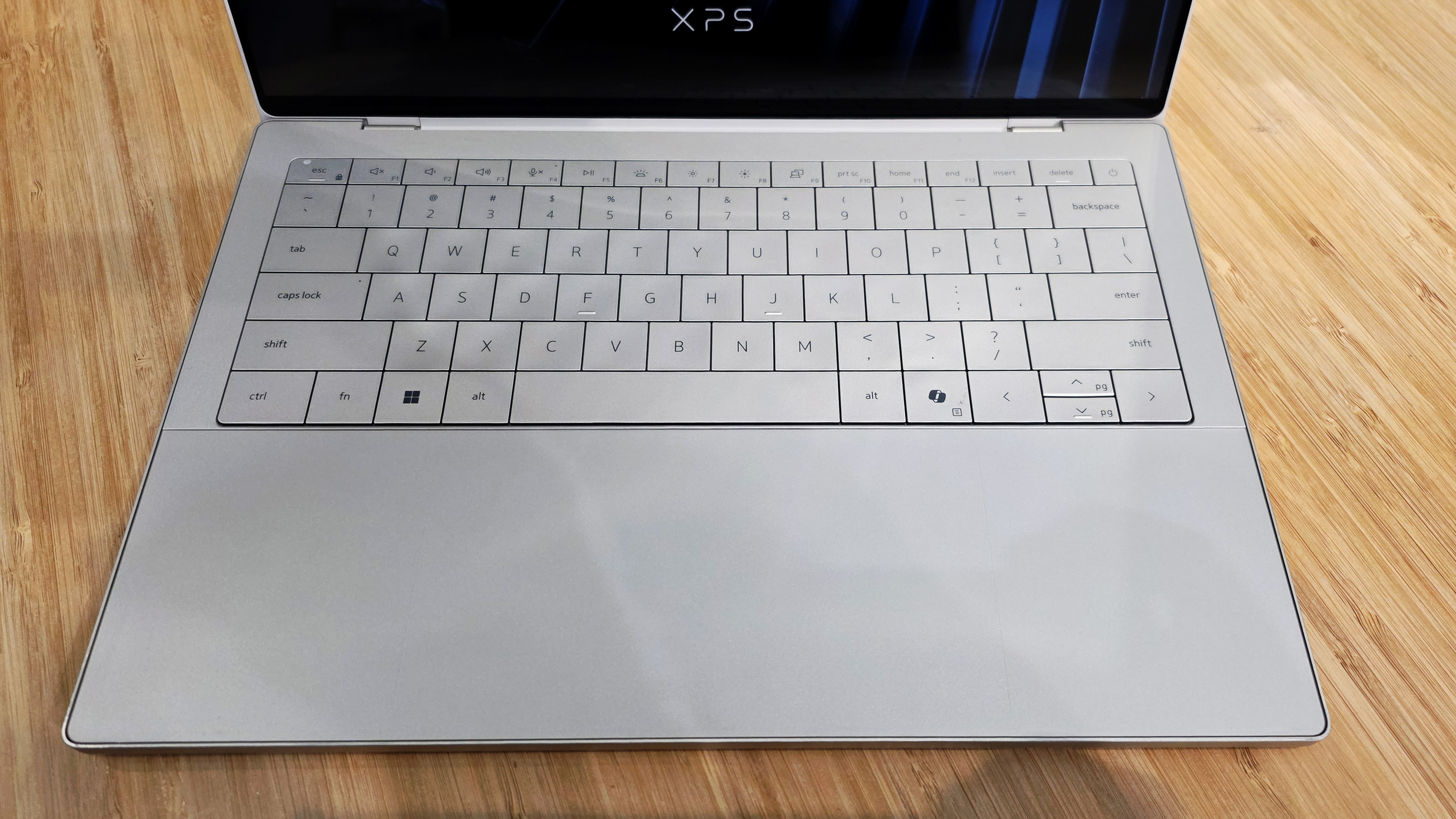 Close up image of the new Dell XPS 14 for 2026.