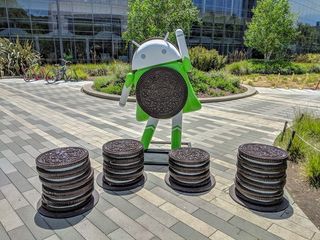 Android Oreo statue