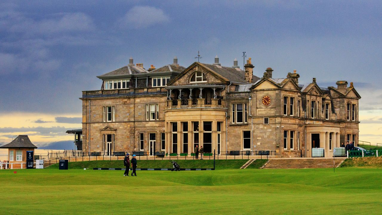 Clubhouse of the Royal and Ancient Golf Club of St Andrews 