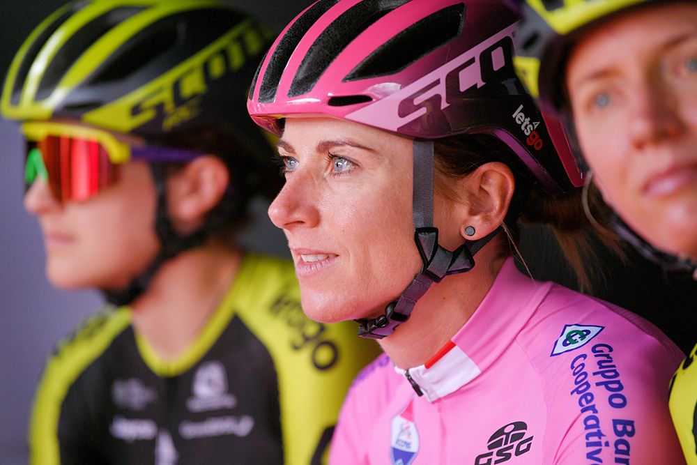 Overall leader Annemiek van Vleuten (Mitchelton-Scott) ahead of stage 7 at the Giro Rosa