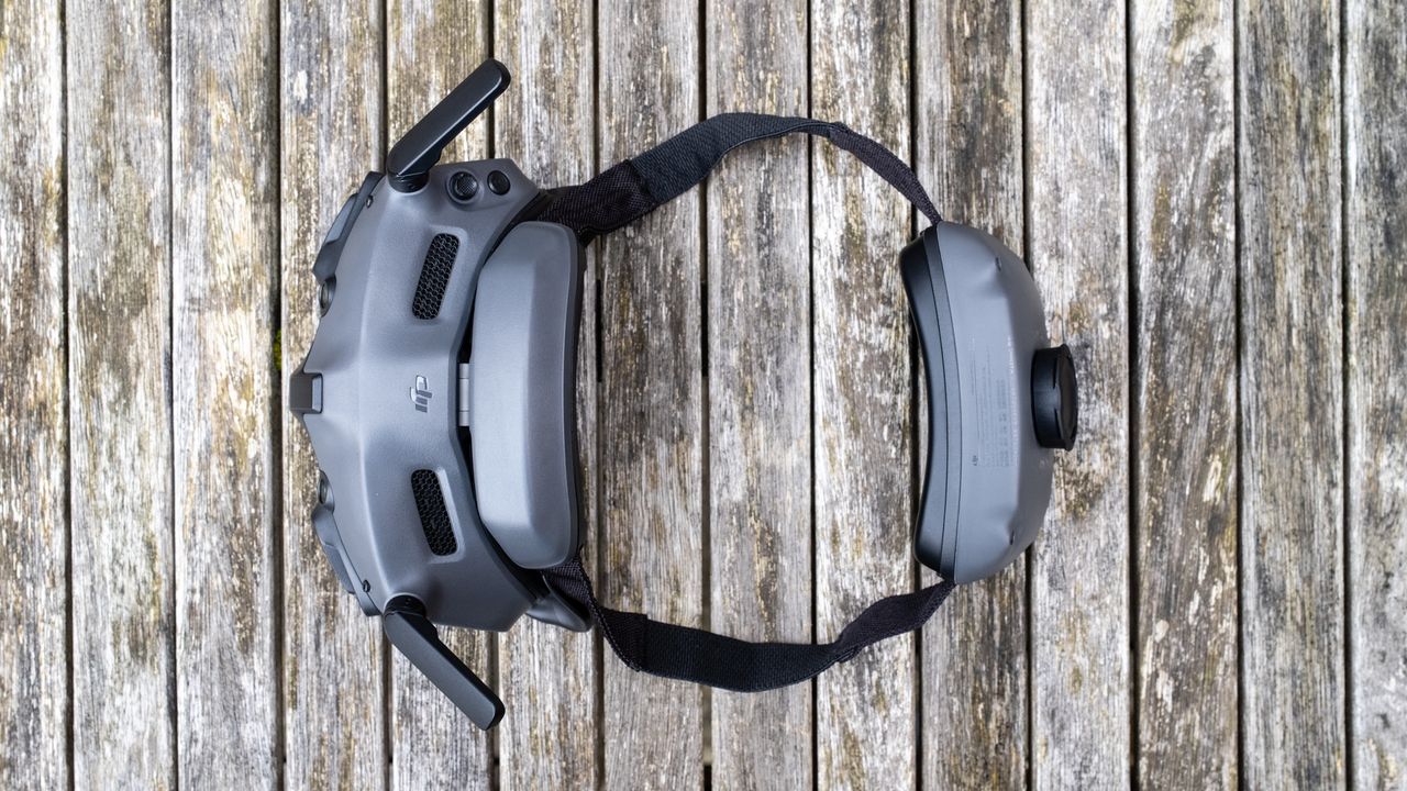 DJI Goggles 3 top view