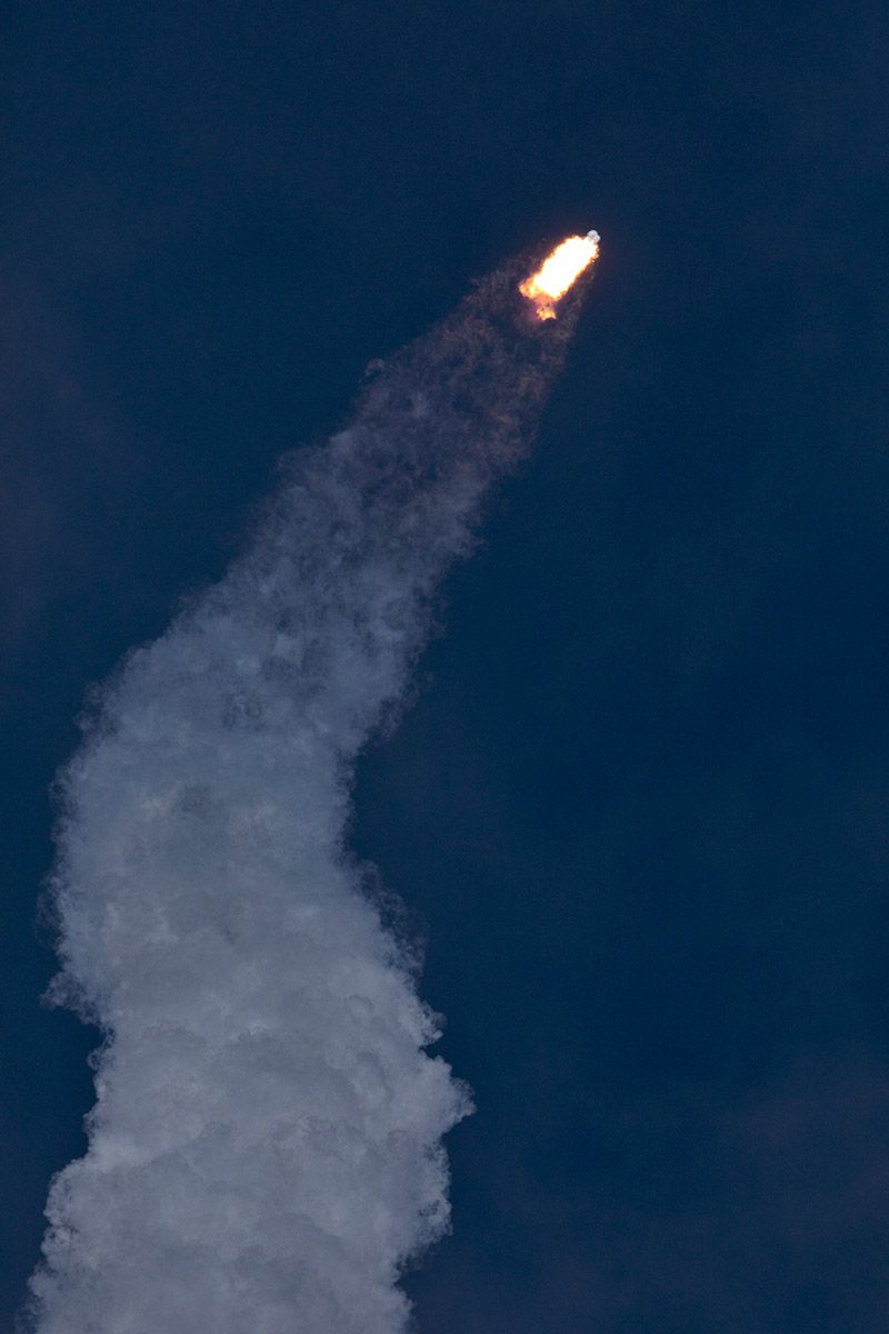 SpaceX's First Falcon Heavy Rocket Mission in Photos | Space