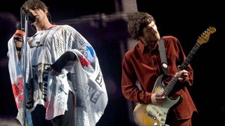 [L-R] Anthony Kiedis and John Frusciante
