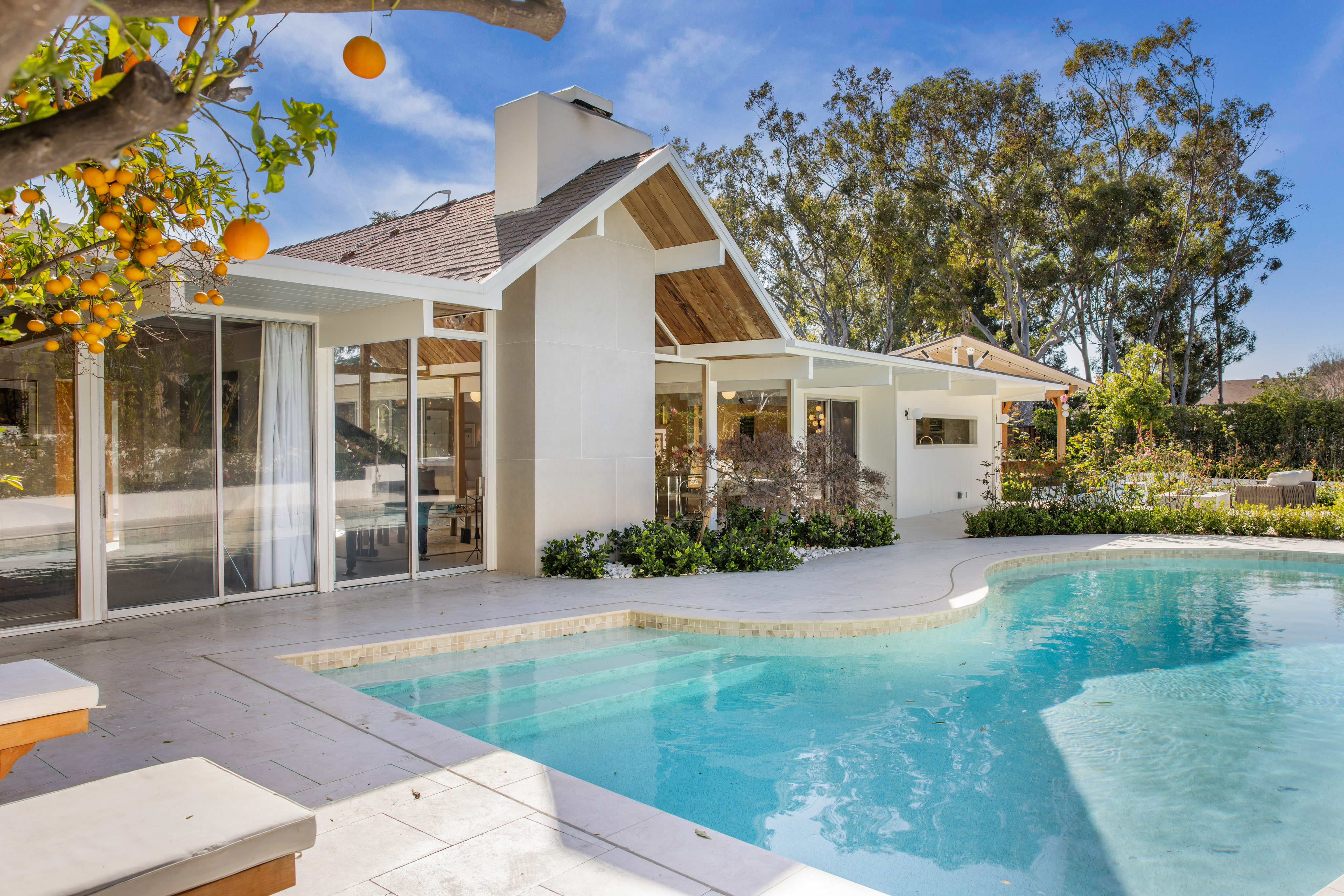 joseph eichler house in thousand oaks, california