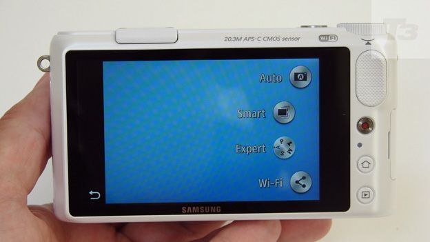 Samsung NX2000 review