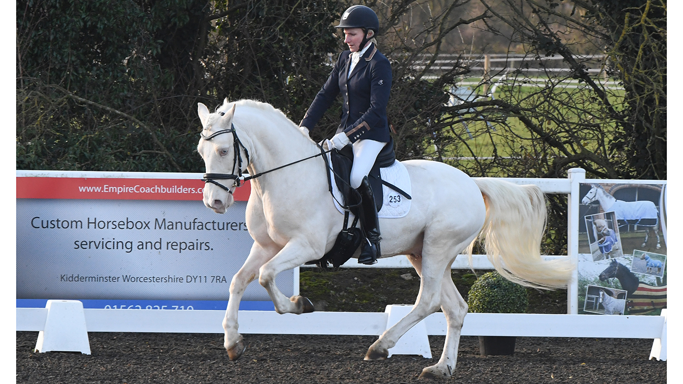 Alice Peternell - Cynheidrefawr Creme De La Creme