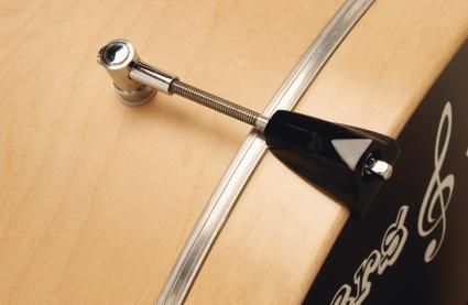German made, the lugs are fi xed by a single bolt and isolated from the shells with nylon washers