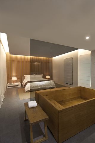 Bedroom area of Hemingzhou Sakura and Hot Spring Resort, Qingyuan City