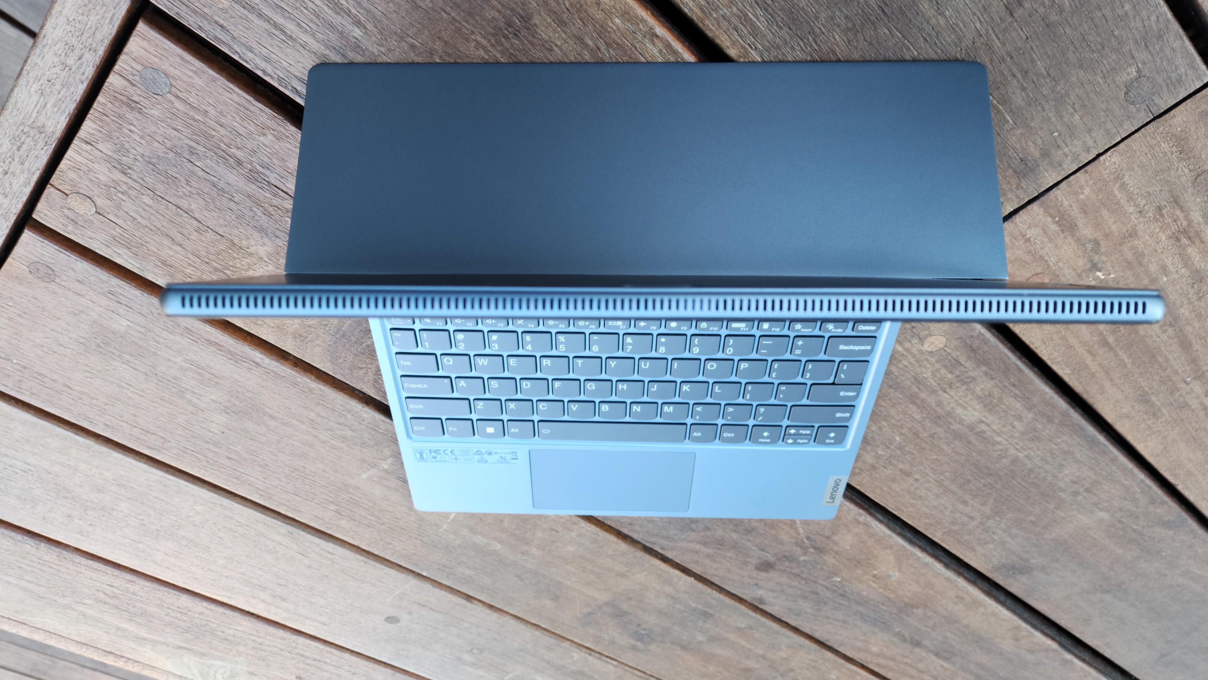 Lenovo IdeaPad Duet 5i top view