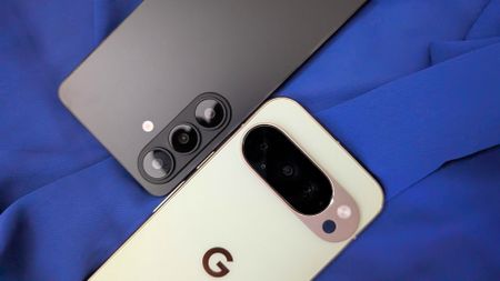 Samsung Galaxy S26 vs Google Pixel 10 Pro