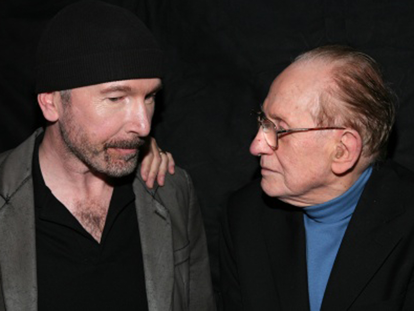 The Edge and Les Paul at the auction