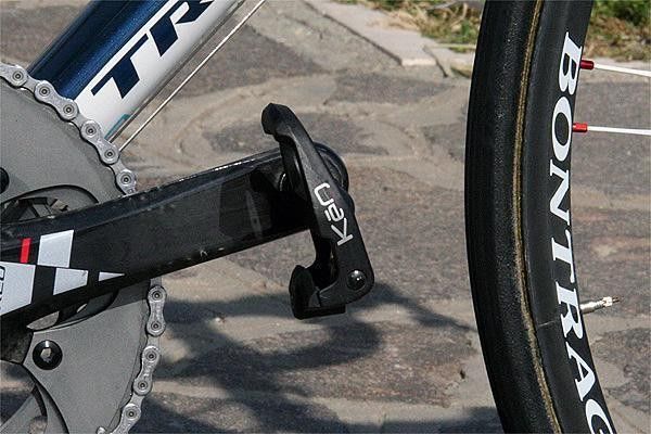 Contador's footsies go here