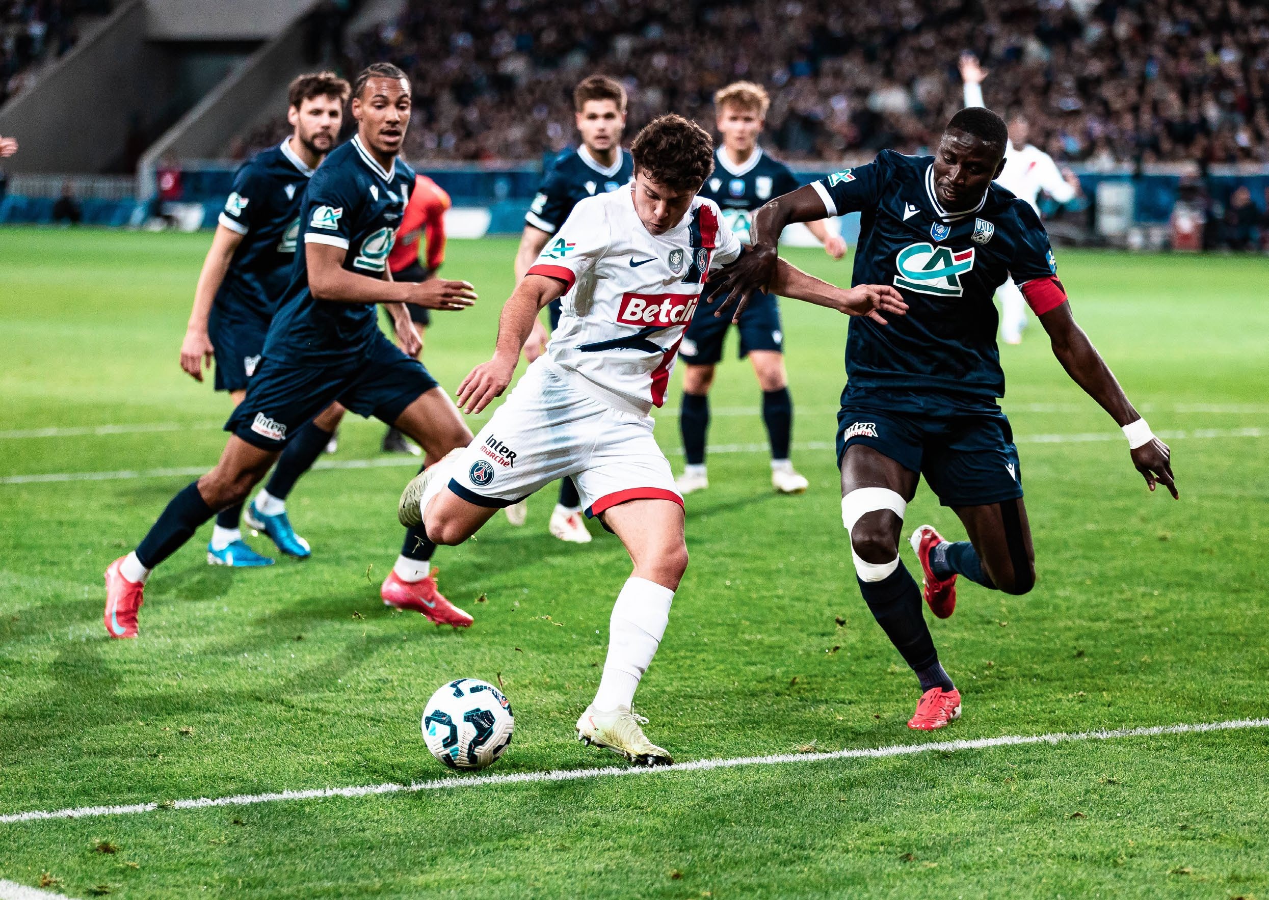 Joao Neves was kept at arm&amp;rsquo;s length by Dunkerque&amp;rsquo;s brave backline; Dembele&amp;rsquo;s late clincher killed the fairytale run