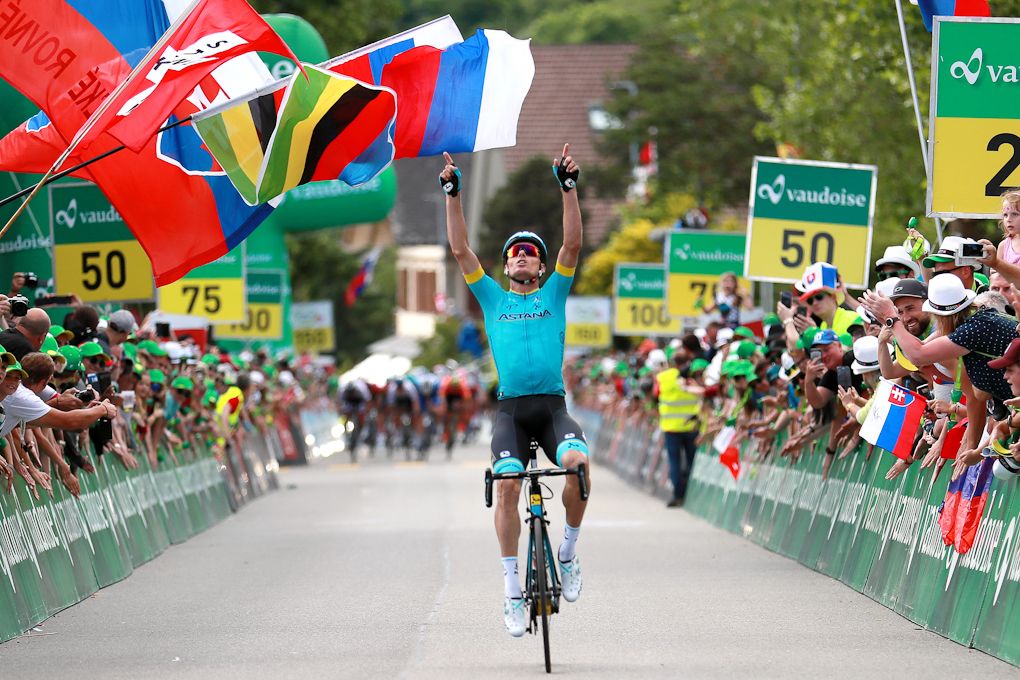 Luis Leon Sanchez wins stage 2 at Tour de Suisse