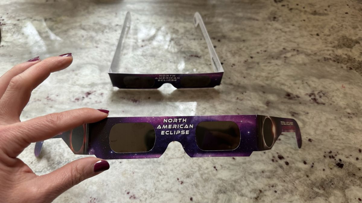 How to capture today's solar eclipse with an iPhone — take the best ...