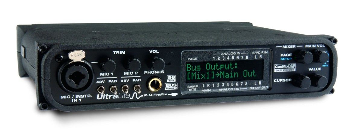 The unit can be fully-controlled from the front panel without need for a computer