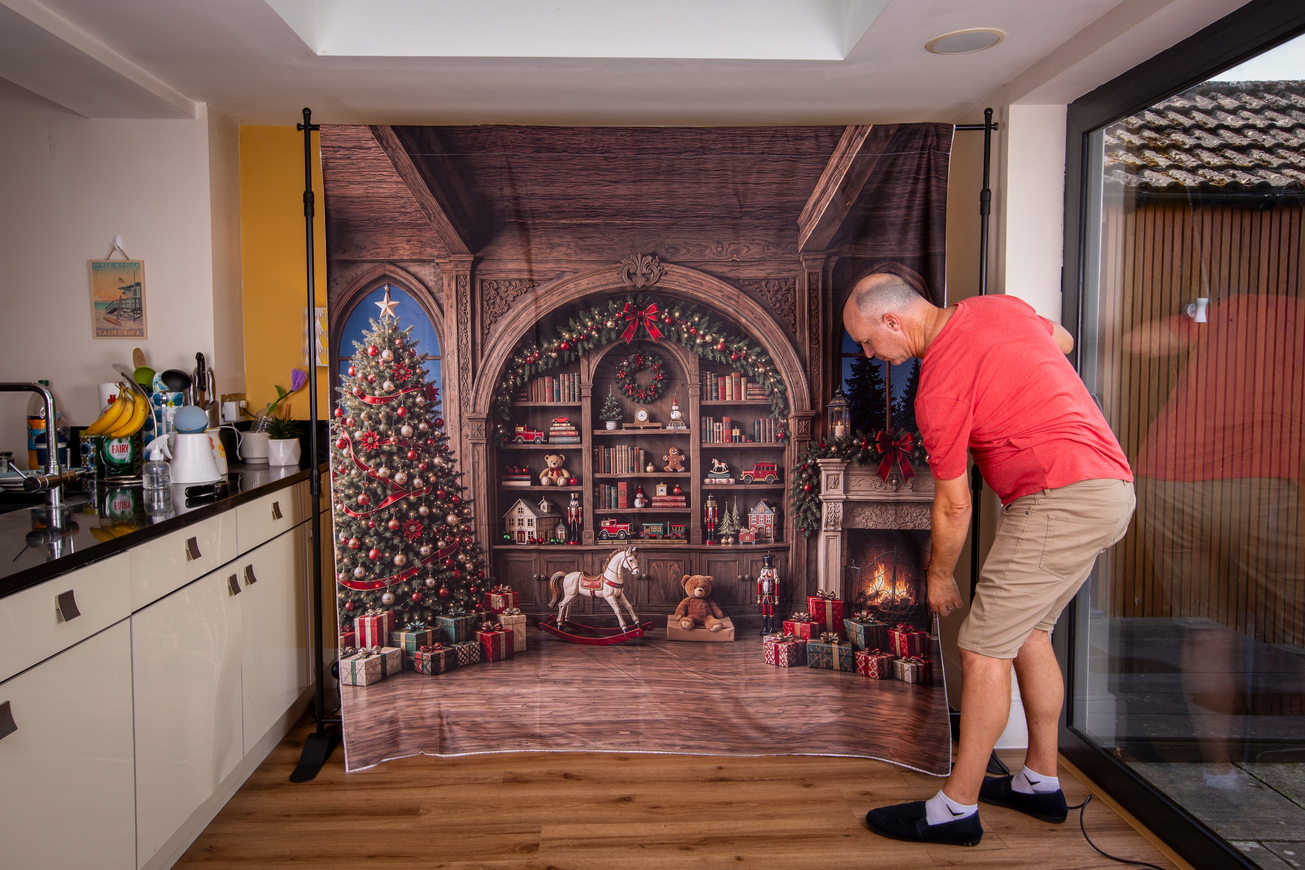 BEST BACKDROP FOR INSTANT SEASONAL SCENES FOR FAMILY PORTRAITS