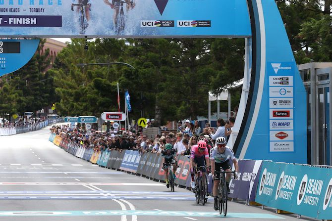 Mitchelton-Scott&rsquo;s Daryl Impey comes across the line to take third place