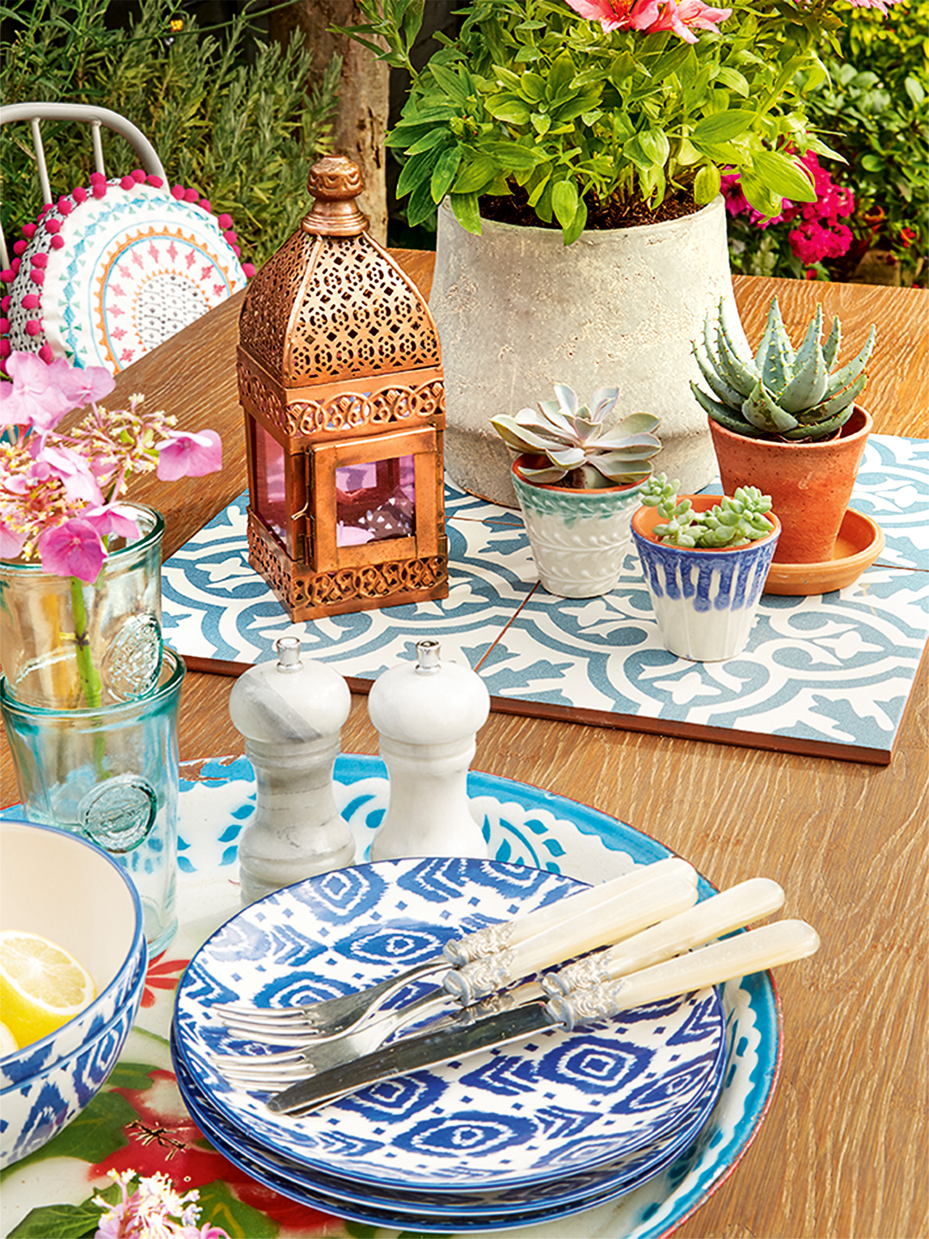 Garden trends outdoor dining